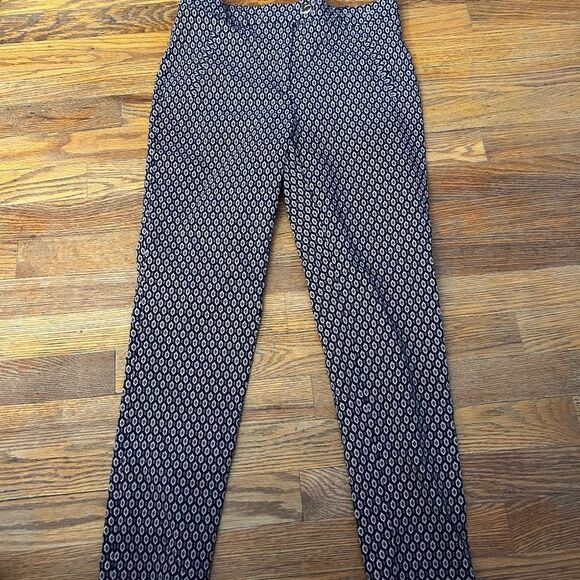 F & F Size 6 - Picture 1 of 3